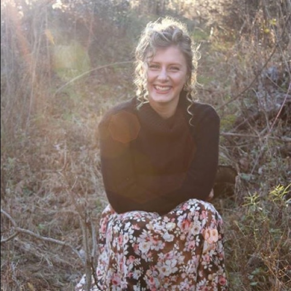 Meet your Posher, Claire